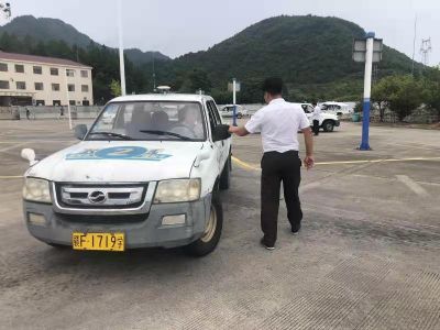 ��Ŀ��������������������ɰ���